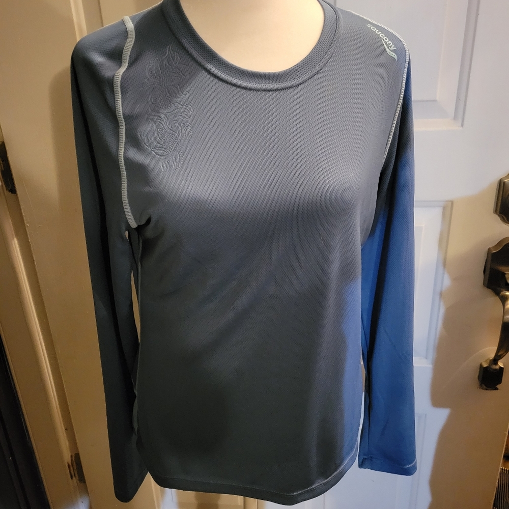 Saucony long sleeve athletic shirt.  Size medium.